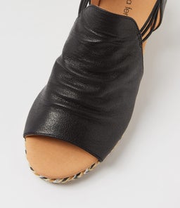 HLENSIA DF BLACK MULTI ROPE LEATHER