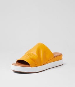 EHBRIT DF YELLOW LEATHER