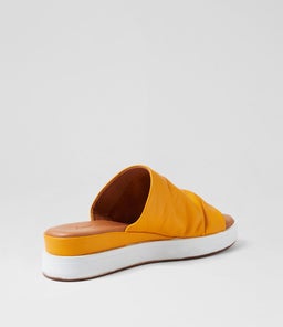 EHBRIT DF YELLOW LEATHER