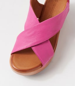 CARMEL2 DF FUCHSIA LEATHER