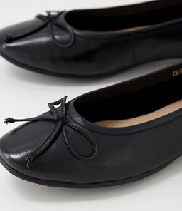 TESS DF BLACK LEATHER