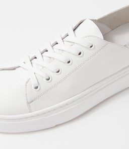 OAKS DF WHITE LEATHER