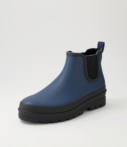 EVERLANE DF NAVY BLACK SOLE GUMBOOT