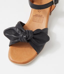 TANGLEE DF BLACK LEATHER