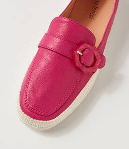 ATONEMENT DF DK FUCHSIA LEATHER