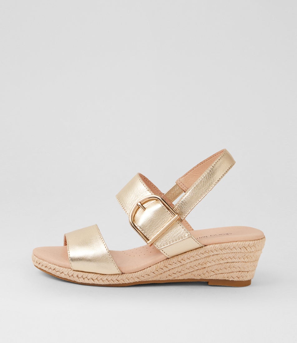 Hucy Pale Gold Leather Sandals Hucy Pale Gold Leather Sandals