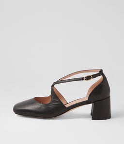 CURTISY DF BLACK LEATHER
