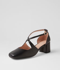 CURTISY DF BLACK LEATHER