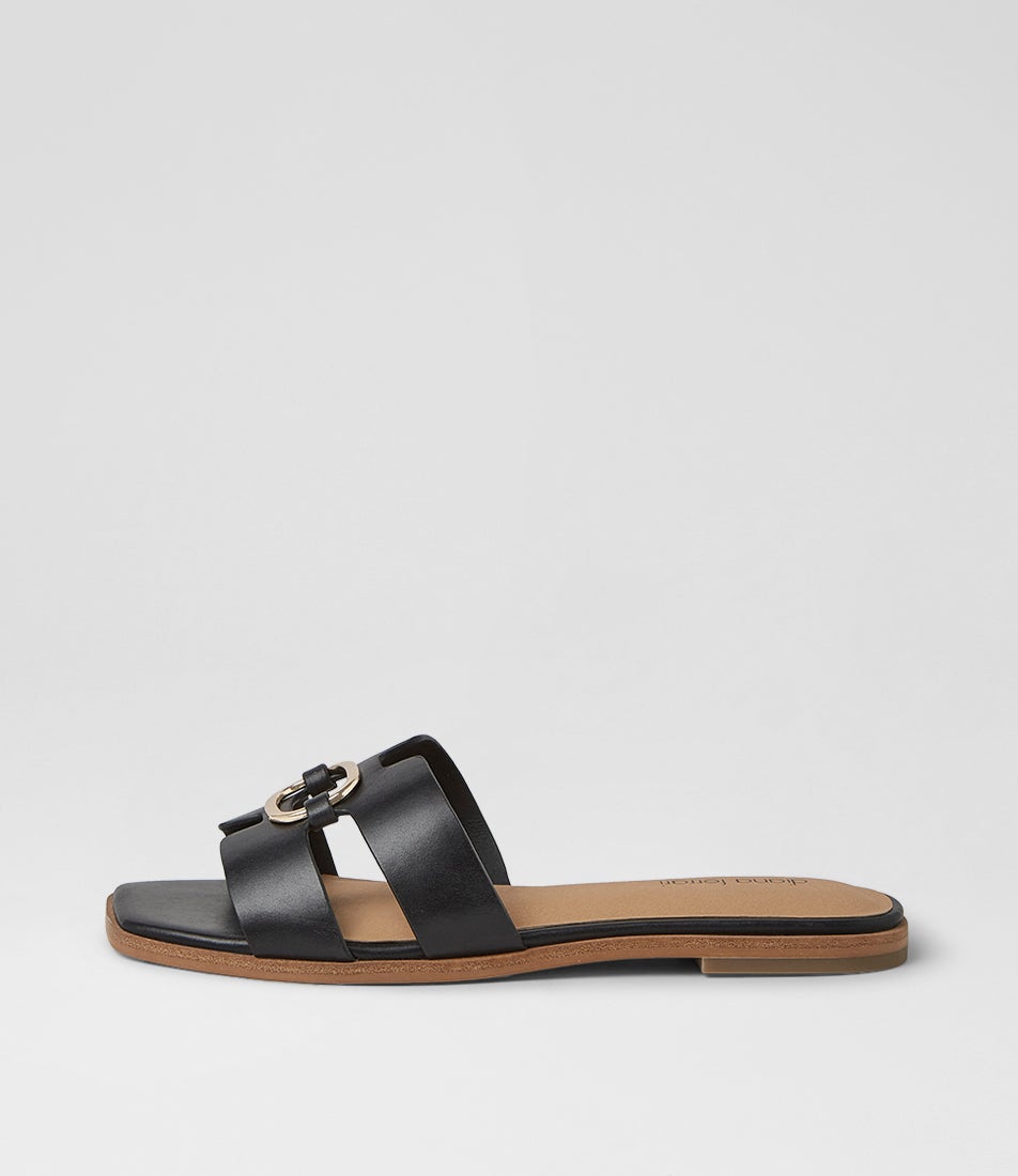 Simle Black Leather Sandals