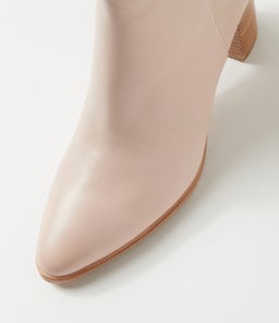 ASTRONOMY NOUGAT LEATHER