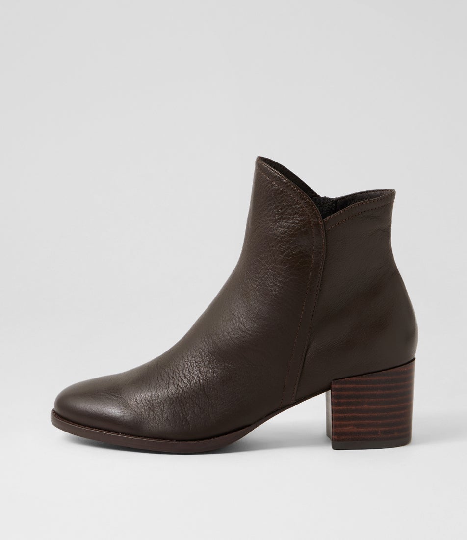 Mockas Choc Leather Ankle Boots