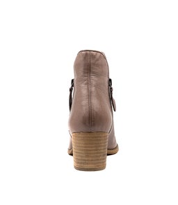 SHIANNELY SMOKE LEATHER