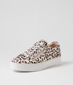LAILA DJ PASTEL LEOPARD WHITE SOLE PONY