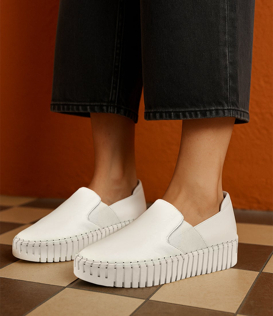 Becca White Leather Flat Shoes