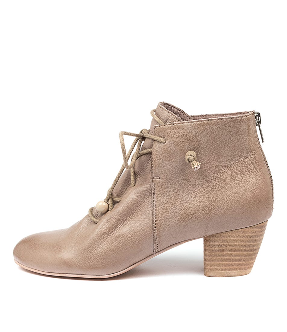 django and juliette boots tan