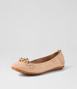 BERLE DJ NUDE PATENT LEATHER