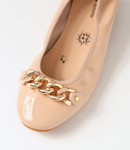 BERLE DJ NUDE PATENT LEATHER