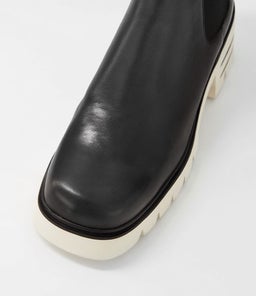 BREDA DJ BLACK VANILLA BOX LEATHER