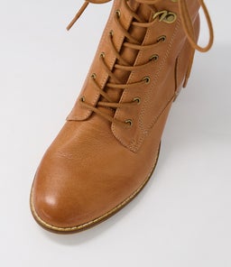 MURNA DJ DK TAN LEATHER