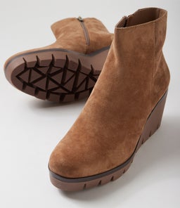 NISH DJ LT CHOC SUEDE