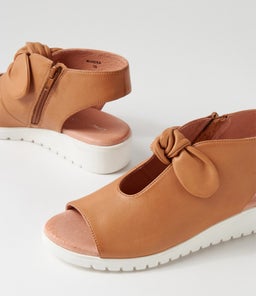 MONEKA DJ DK TAN WHITE SOLE LEATHER