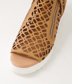 OLIZZI DJ DK TAN WHITE SOLE LEATHER