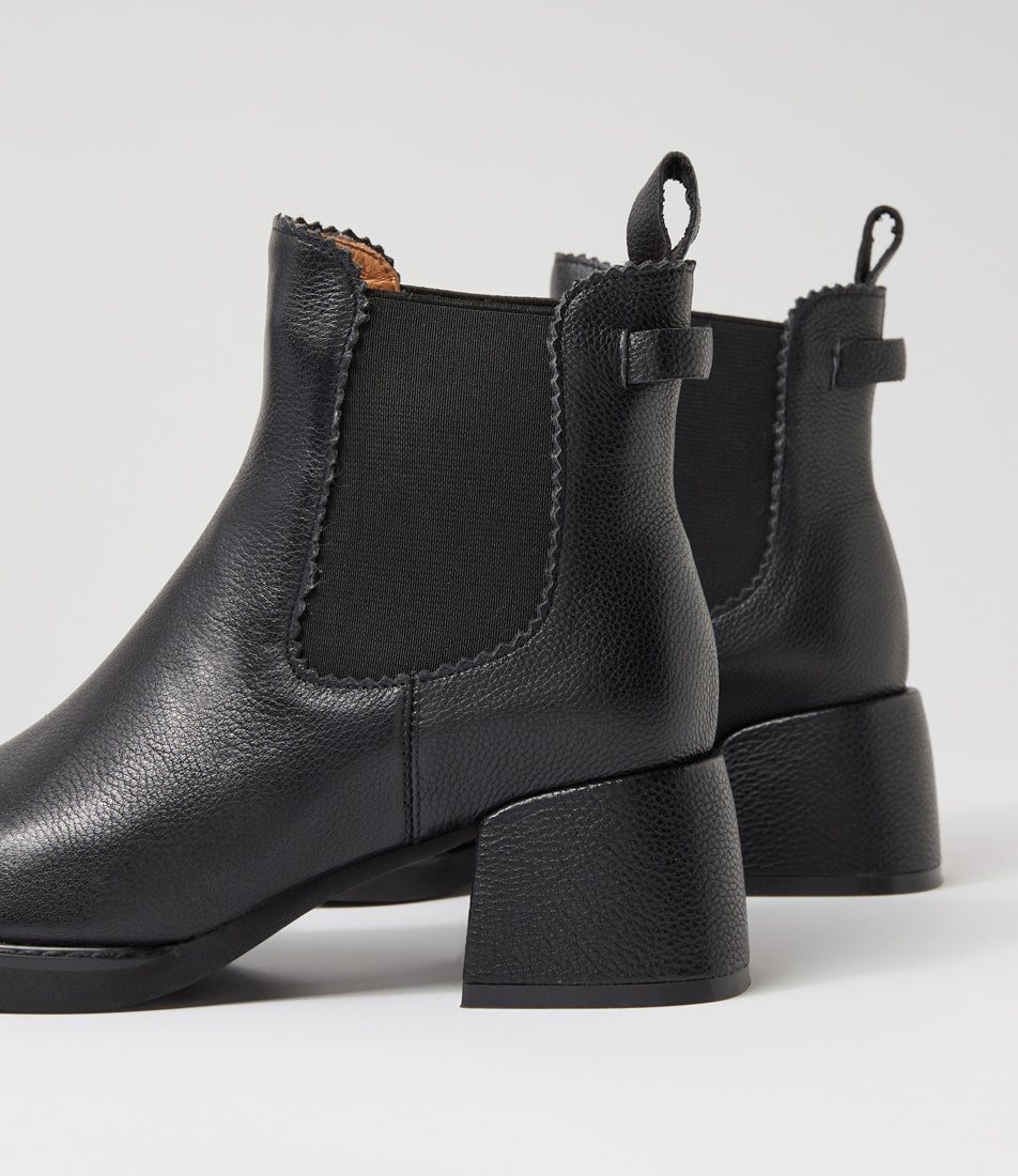 Aine-Dj-Black-Black Sole-Tumble Leather
