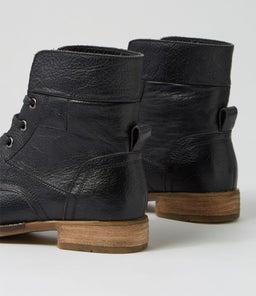 CYDNEY DJ BLACK LEATHER