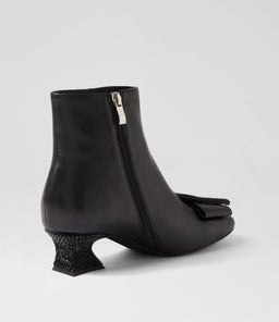 PANDRA DJ BLACK BLACK LEATHER JEWELS