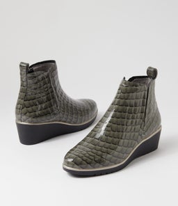 URIA DJ GREY PATENT CROC LEATHER