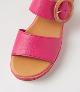 CUBBIE DJ FUCHSIA LEATHER