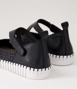 HASHTAG DJ BLACK WHITE SOLE LEATHER
