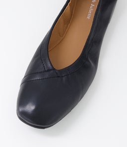 MOMLEY DJ BLACK LEATHER