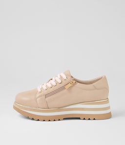 Eammes Nude Leather Lace Up Flats Eammes Nude Leather Lace Up Flats