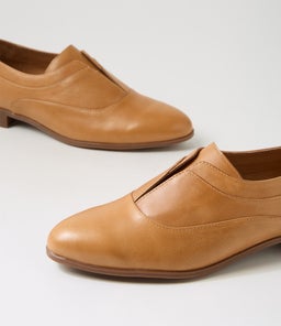 GARISSA DJ TAN LEATHER