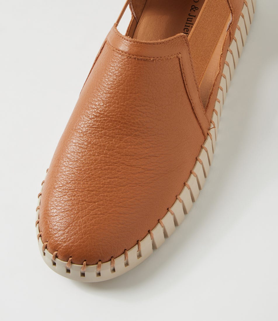 【美品】Django & Juliette レザー フラットコンフォートシューズ DJANGO & JULIETTE Harmless Dark Tan Almond Leather Flat