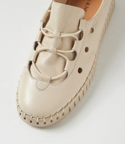 HAURA DJ MILK MILK SOLE LEATHER