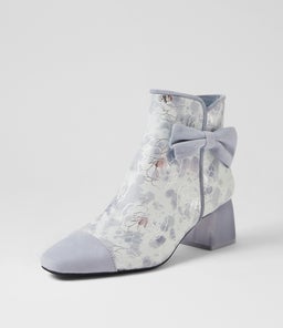 MENASHE DJ BLUEY IVORY&BLUE FLOWER SUEDE LEATHER