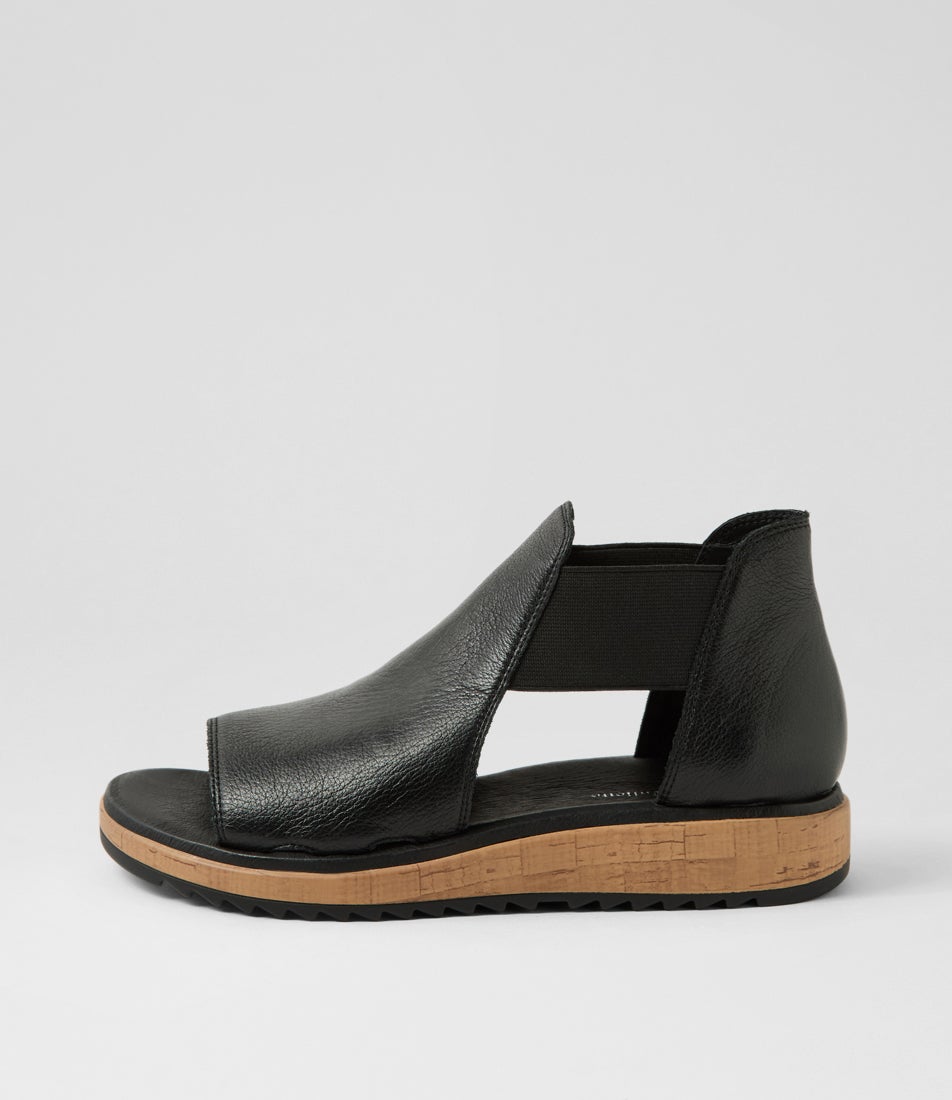 Oddat Black Leather Sandals