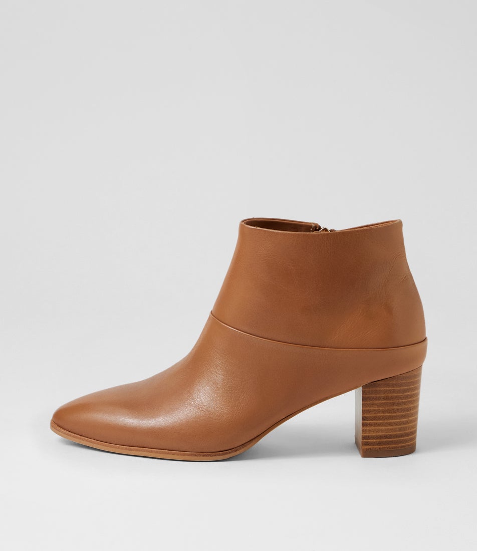 Blumas Tan Natural Leather Ankle Boots Blumas Tan Natural Leather Ankle Boots