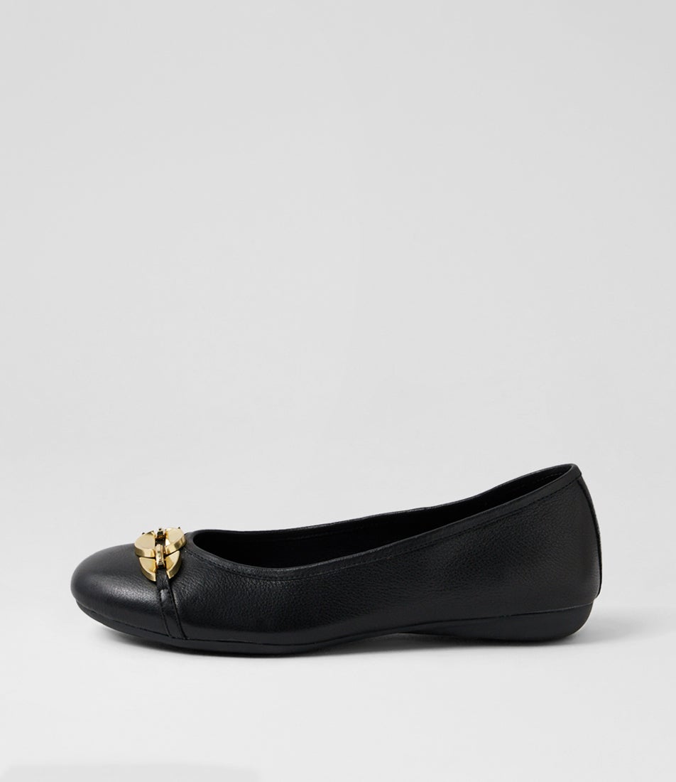 Concha Black Leather Ballet Flats