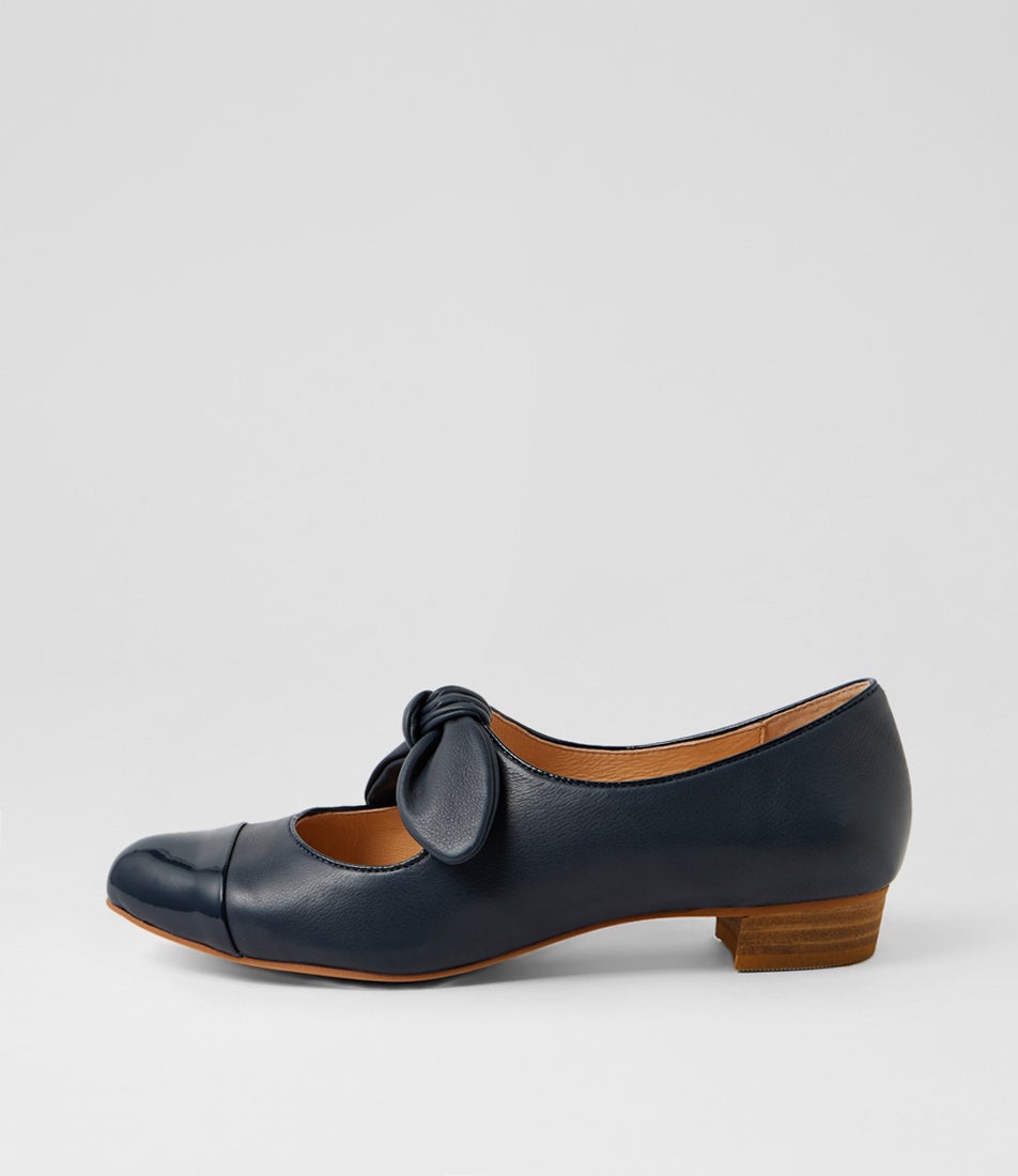 Erzebet Navy Patent Leather Flat Shoes