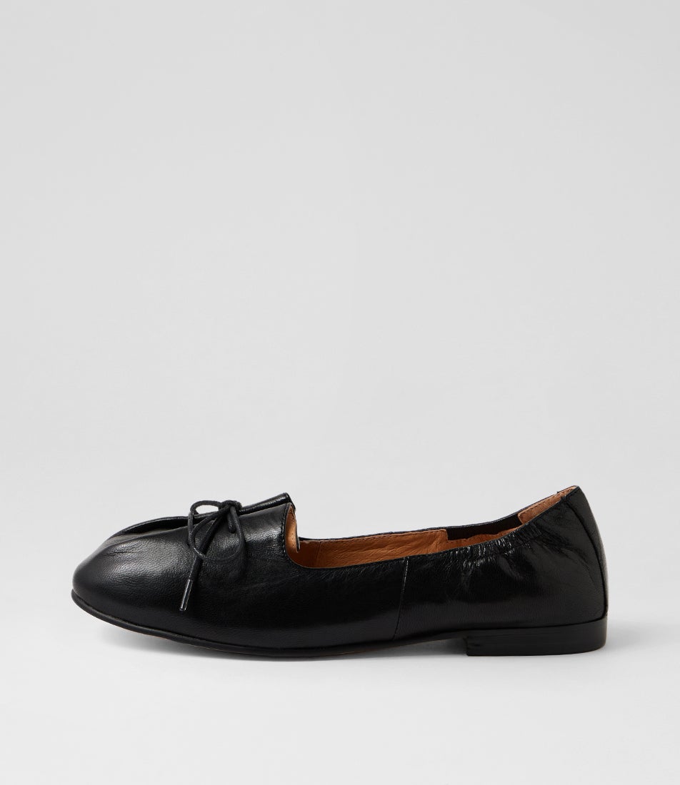 Ubeeria Black Polish Leather Flat Shoes
