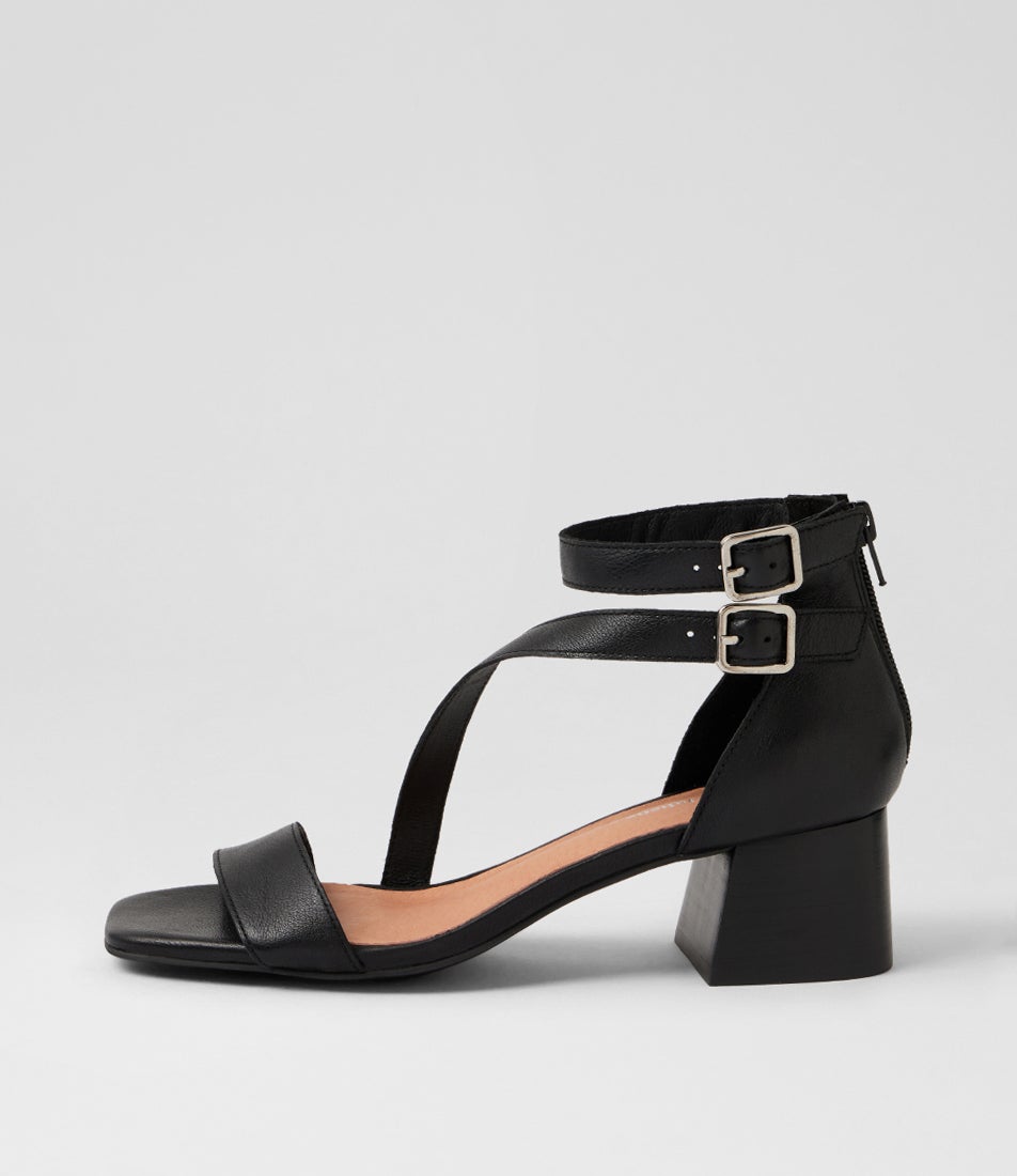 Freoni Black Leather Sandals