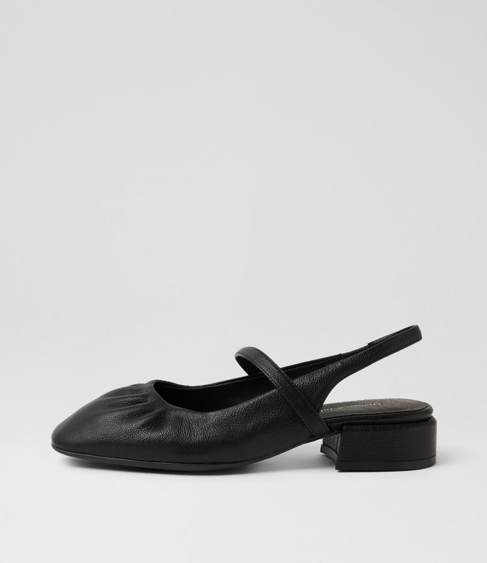 Varka Black Leather Sandals Varka Black Leather Sandals