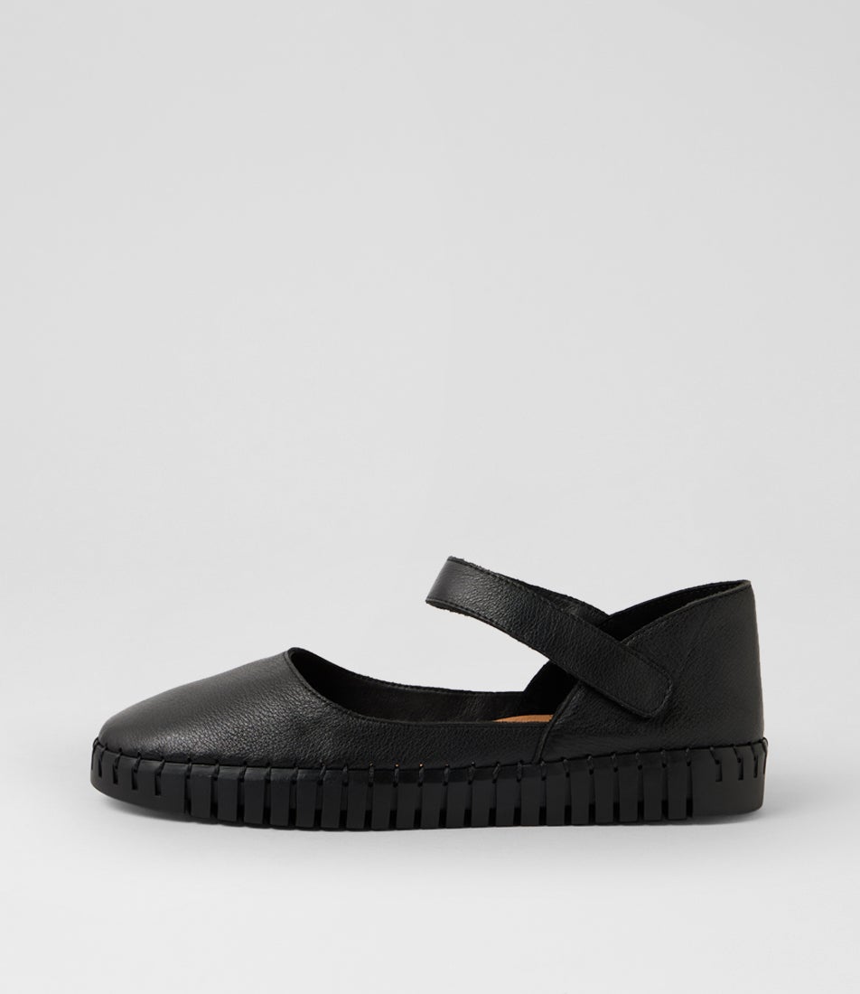 Hough Black Leather Flat Shoes