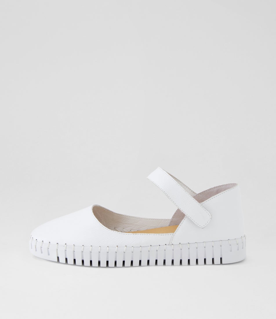 Hough White Leather Flat Shoes