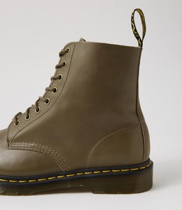 1460 PASCAL 8 EYE BOOT MENS DM OLIVE CARRARA LEATHER