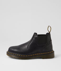 2976 CROP CHELSEA BOOT DM BLACK ROUGUE LEATHER