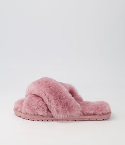 W11573 MAYBERRY EM BLUSH SHEEPSKIN